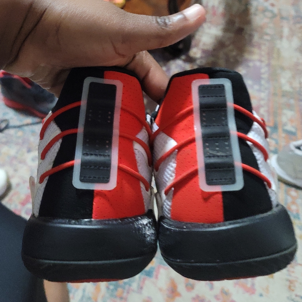 Adidas sneakers - Picture 4 of 5